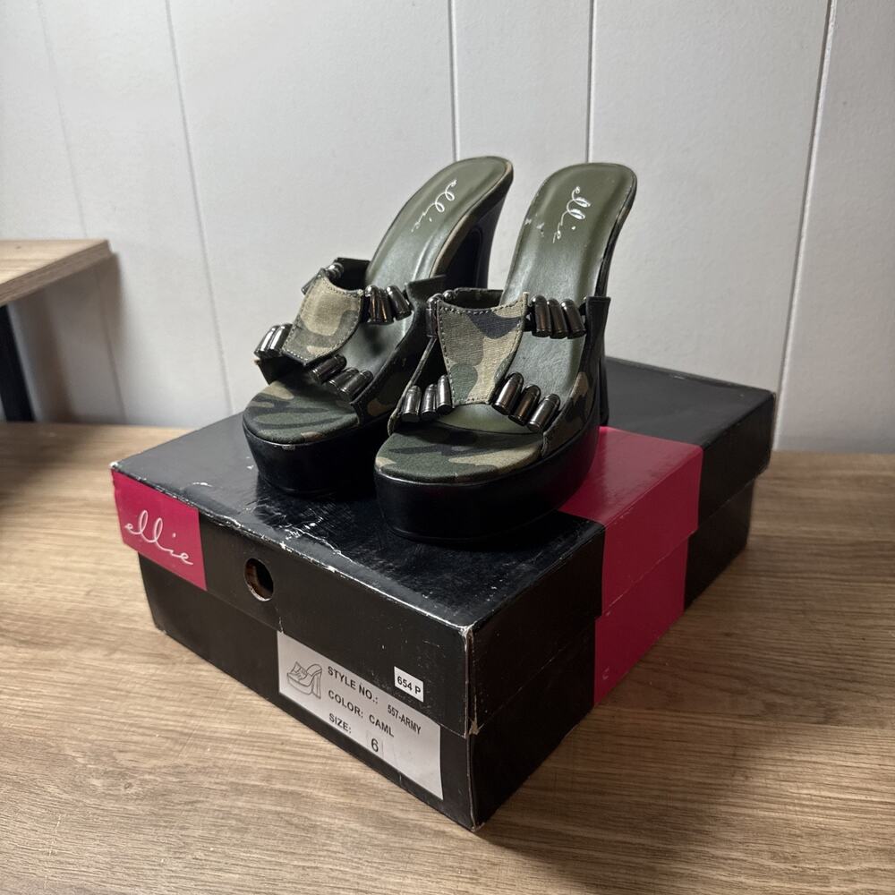 Ellie Chunky Heel Bullet Army Green Adult Women Shoes Heels 557-Army